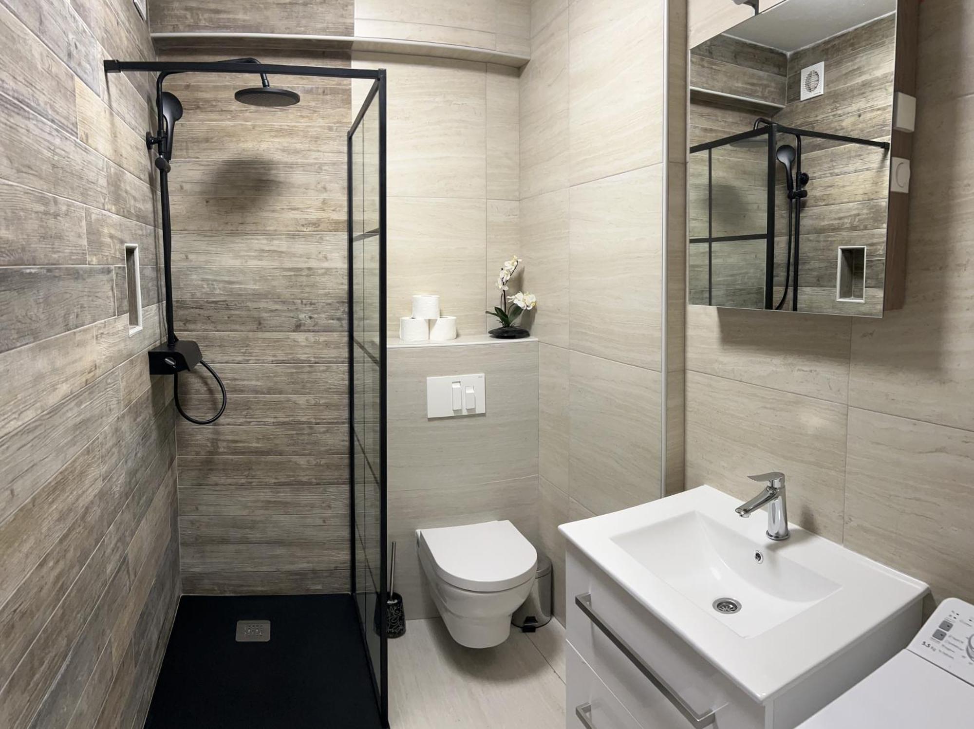 Apartment Karlo โนวาลยา ภายนอก รูปภาพ